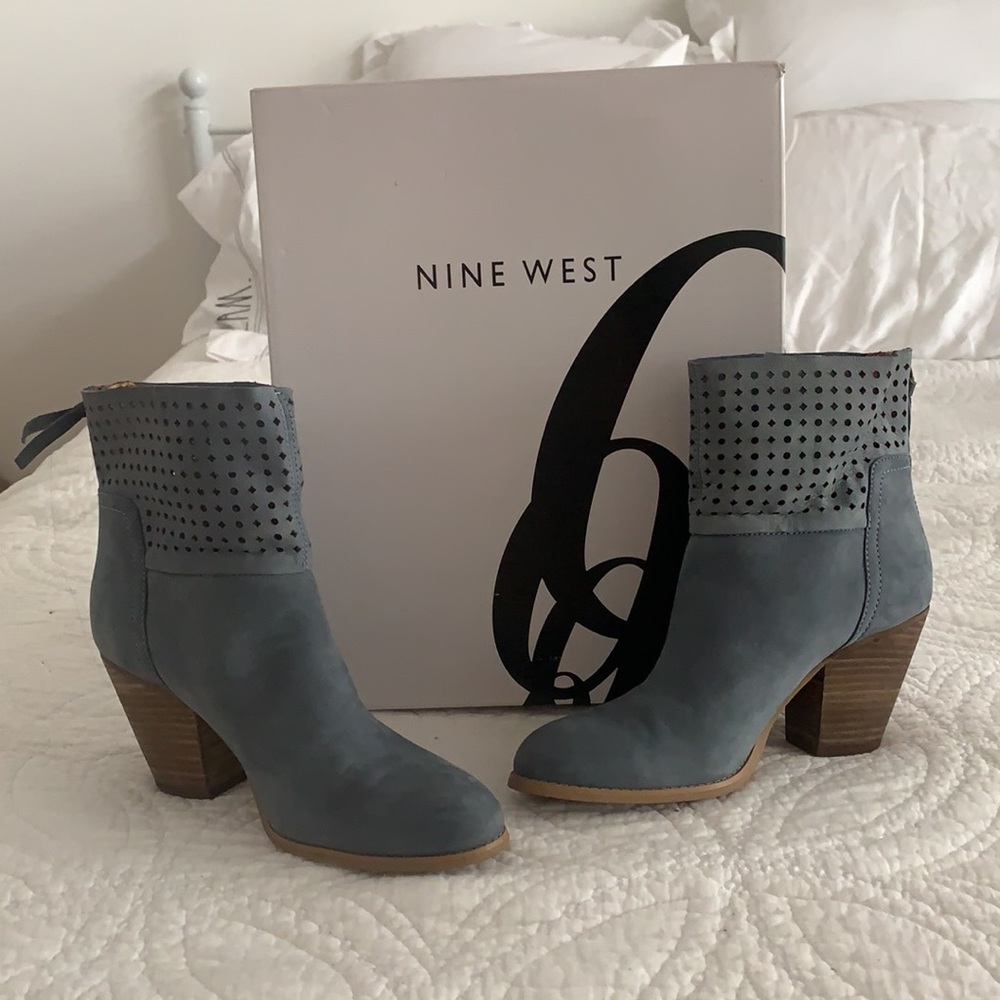 Nine West blue suede booties